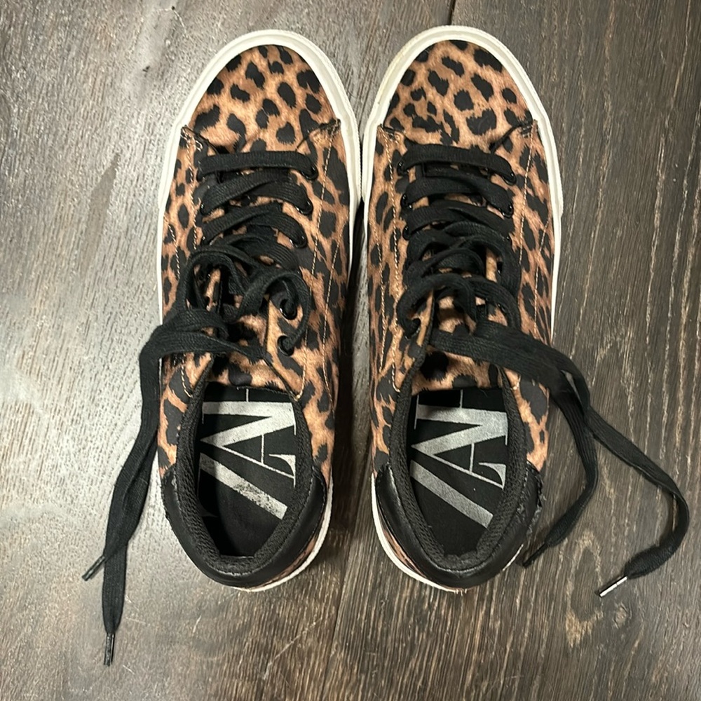 Zara Leopard Snaekers sz 36